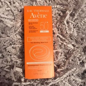 Eau Thermale Avène Hydrating Sunscreen Lotion